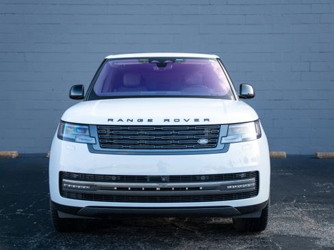 Used 2023 Land Rover Range Rover SE AWD/4WD image 8