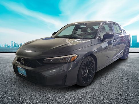 Used 2025 Honda Civic Sport image 2