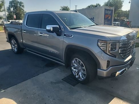 Used 2024 GMC Sierra 1500 Denali w/ Denali Reserve Package AWD/4WD image 10