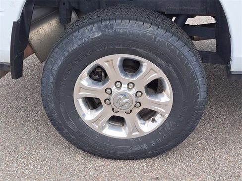 Used 2023 RAM 2500 Big Horn w/ Level 1 Equipment Group image 5