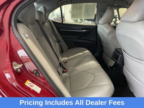 Used 2019 Toyota Camry LE FWD image 29