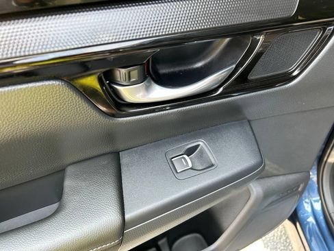Used 2025 Honda CR-V EX-L image 23