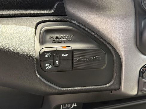 Used 2024 RAM 3500 Big Horn AWD/4WD image 36