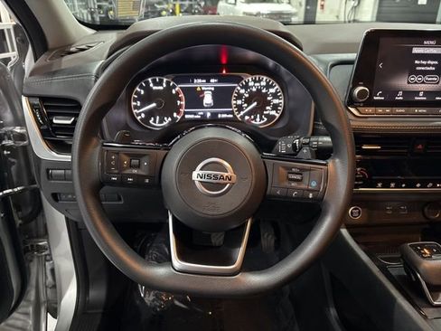 Used 2021 Nissan Rogue SV image 21