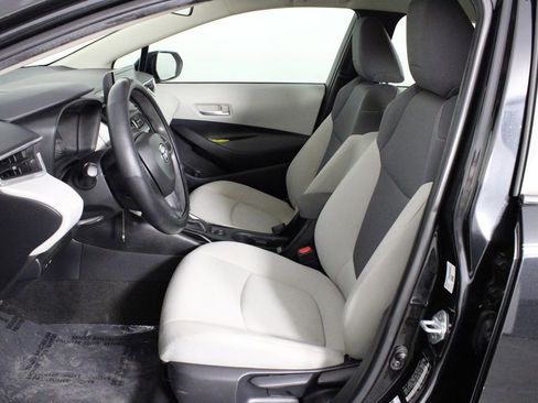 Used 2021 Toyota Corolla L image 10