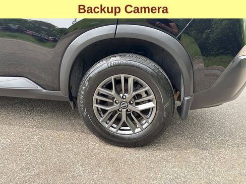 Used 2023 Nissan Rogue S AWD/4WD image 9