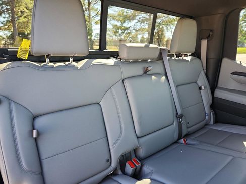 Certified 2024 GMC Sierra 1500 SLT w/ SLT Premium Plus Package image 11