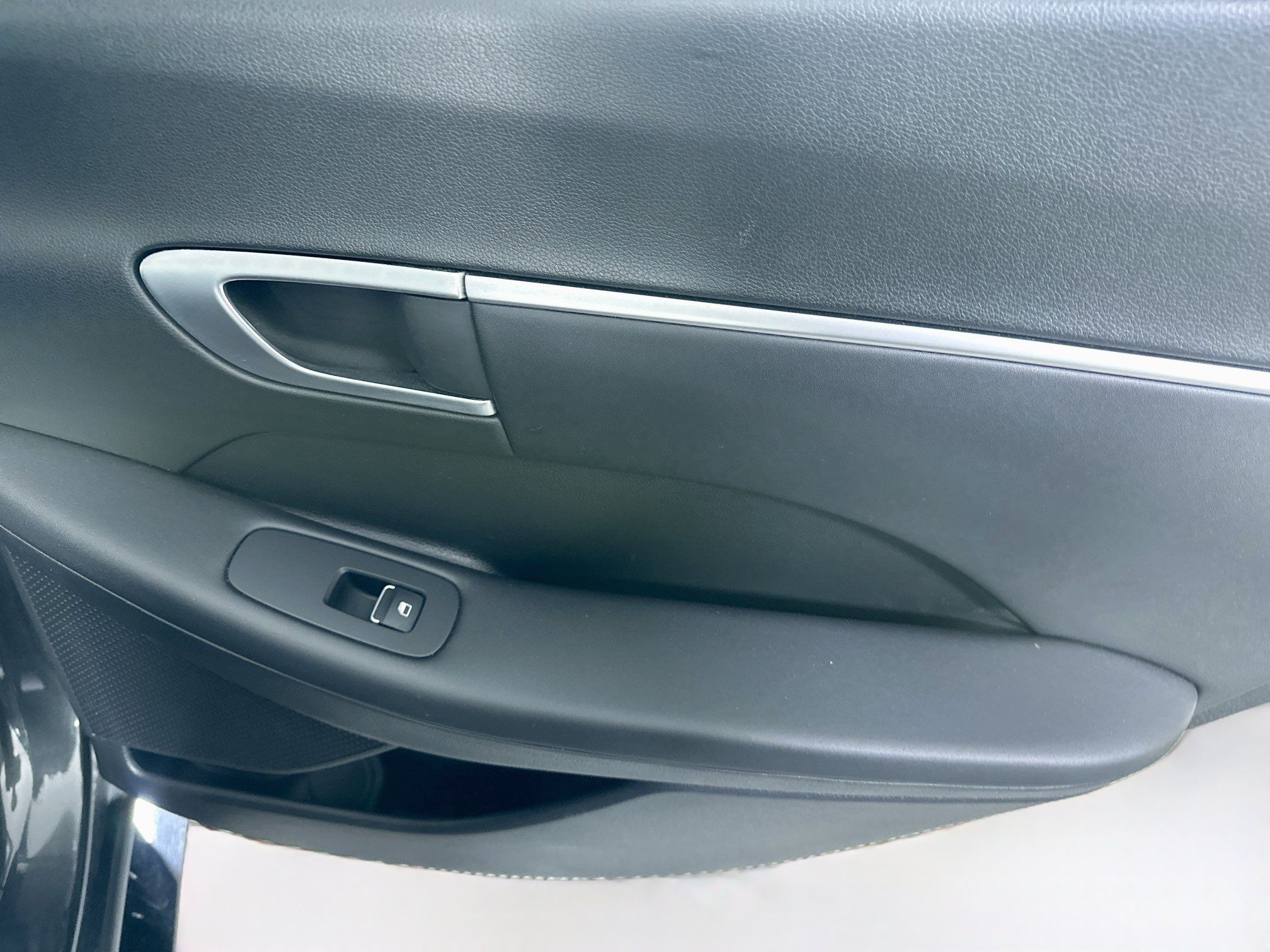 Used 2025 Hyundai Sonata SEL FWD image 28