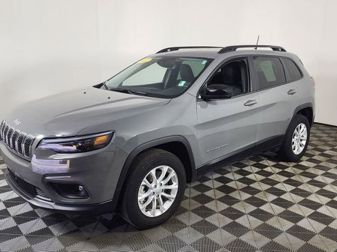 Used 2022 Jeep Cherokee Latitude Lux image 3