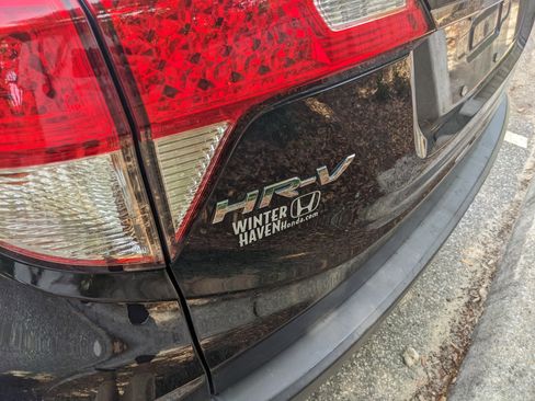 Used 2019 Honda HR-V LX image 22
