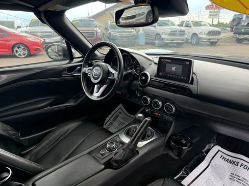 Used 2017 MAZDA MX-5 Miata RF Grand Touring RWD image 14