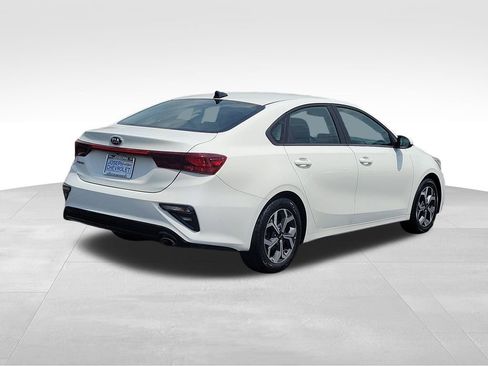 Used 2021 Kia Forte LXS FWD image 4