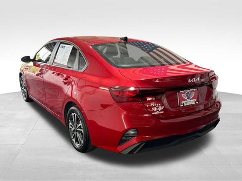 Used 2024 Kia Forte LXS w/ LXS Technology Package FWD image 7