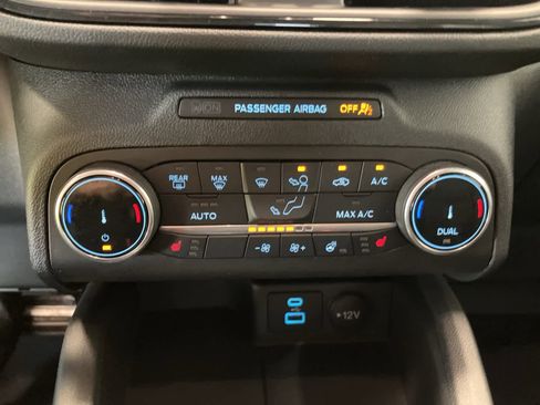 Used 2023 Ford Escape ST-Line image 17