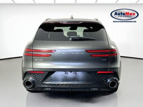 Used 2023 Genesis GV70 2.5T w/ Sport Prestige Package AWD/4WD image 8