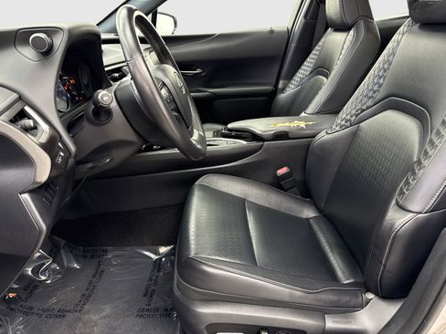 Used 2020 Lexus UX 200 w/ Accessory Package 2 FWD image 17