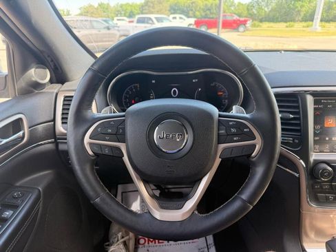 Used 2016 Jeep Grand Cherokee Limited AWD/4WD image 12