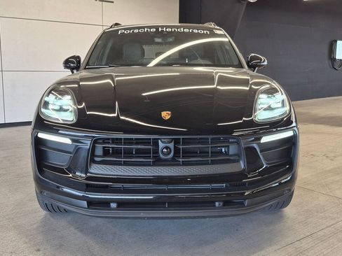 Certified 2026 Porsche Macan AWD/4WD image 7