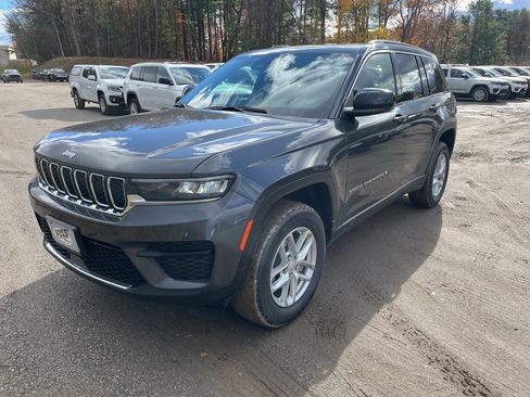 New 2025 Jeep Grand Cherokee Laredo X image 3