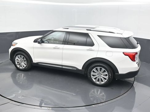 Used 2021 Ford Explorer Limited w/ Equipment Group 301A AWD/4WD image 15