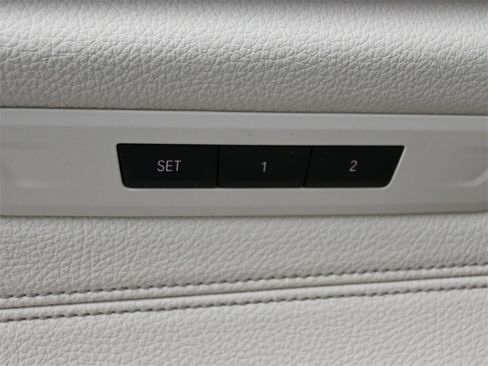 Used 2021 BMW 530i 530i w/ Premium Package image 5