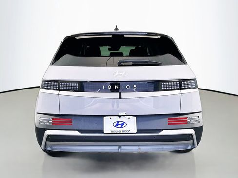 New 2026 Hyundai Ioniq 5 SEL image 6