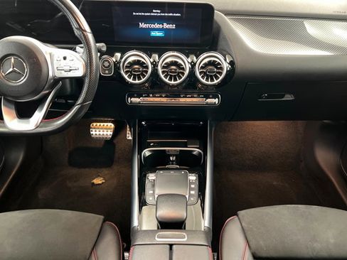 Used 2023 Mercedes-Benz GLA 250 image 13