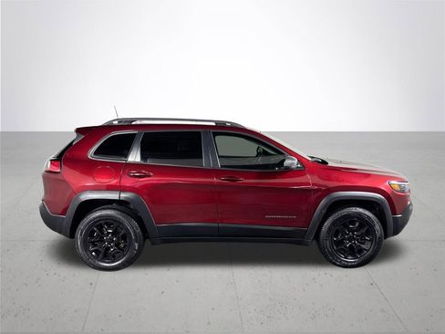 Used 2020 Jeep Cherokee Trailhawk image 5
