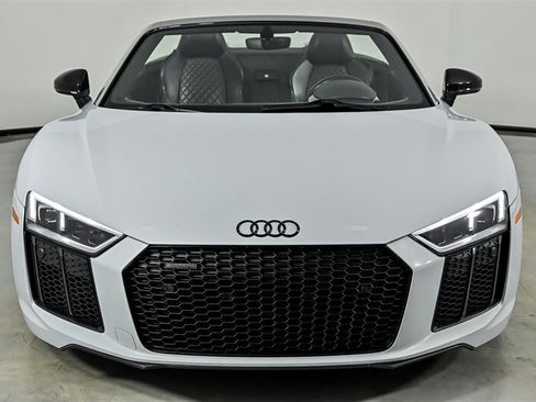 Used 2017 Audi R8 V10 AWD/4WD image 4