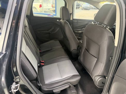 Used 2017 Ford Escape SE FWD image 15