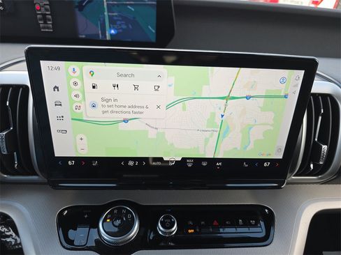 New 2025 Ford Expedition Active image 23