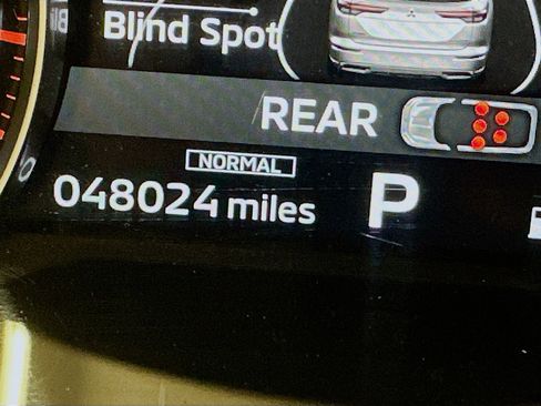 Used 2024 Mitsubishi Outlander SE image 19