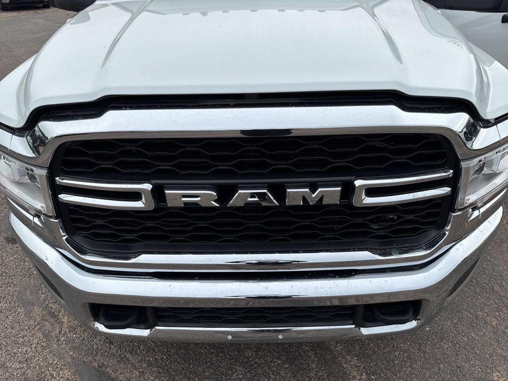 Used 2024 RAM 3500 Tradesman w/ Chrome Appearance Group AWD/4WD image 51