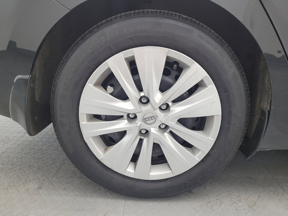 Used 2025 Nissan Sentra S FWD image 31