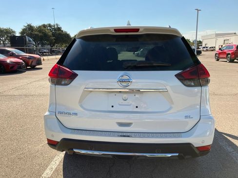 Used 2019 Nissan Rogue SL w/ Premium Package FWD image 5