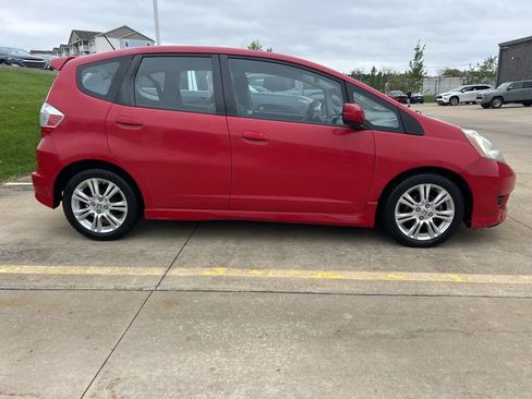 Used 2011 Honda Fit Sport image 4