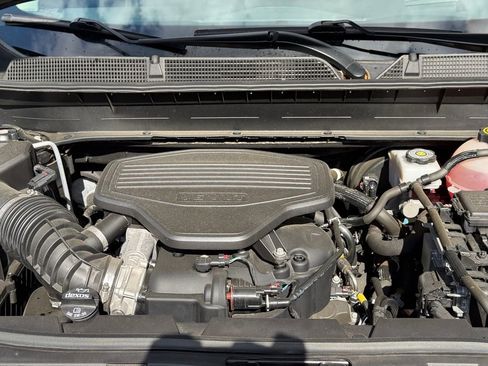 Used 2022 GMC Acadia Denali w/ Denali Ultimate Package FWD image 12