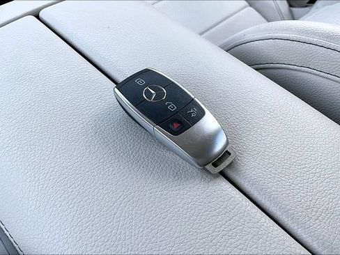 Used 2022 Mercedes-Benz GLE 350 4MATIC image 38