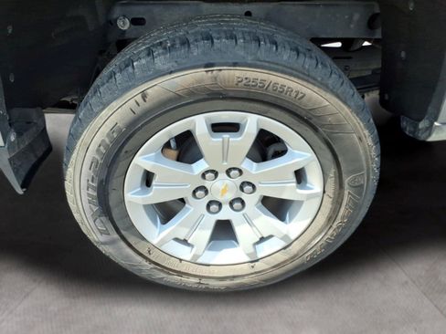 Used 2021 Chevrolet Colorado LT w/ Safety Package RWD image 10