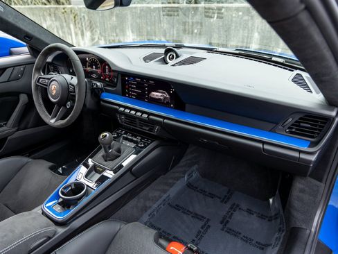 Used 2026 Porsche 911 GT3 RWD image 55