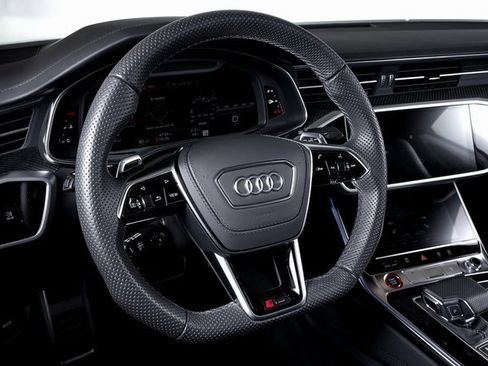 Used 2025 Audi RS 7 Performance image 33