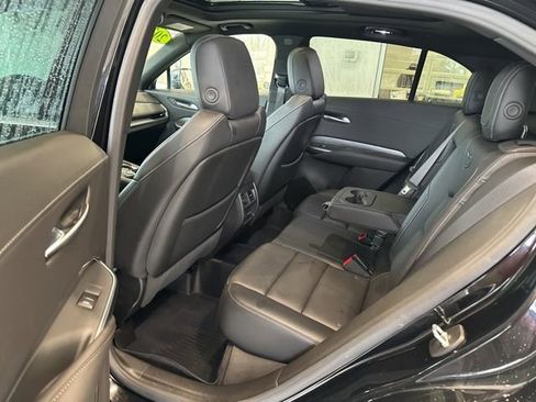 Used 2024 Cadillac XT4 Premium Luxury image 17