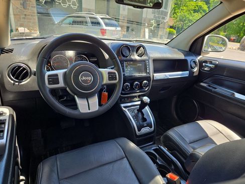 Used 2016 Jeep Compass High Altitude AWD/4WD image 17