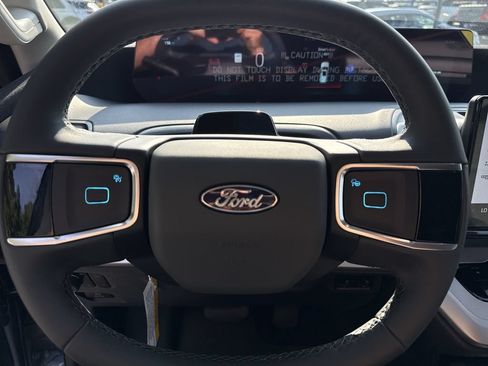 New 2026 Ford Expedition Active AWD/4WD image 24