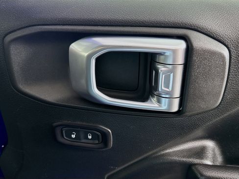 Used 2018 Jeep Wrangler Rubicon image 26