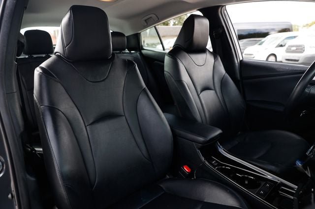 Used 2019 Toyota Prius XLE FWD image 21