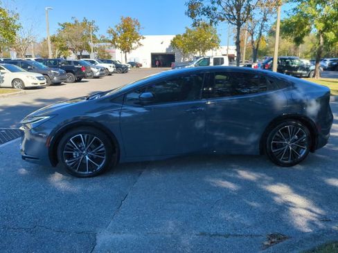 Certified 2026 Toyota Prius XLE image 8