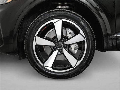 Used 2023 Audi Q5 2.0T Premium Plus w/ Premium Plus Package image 25