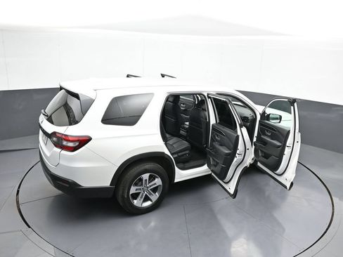 Used 2023 Honda Pilot EX-L image 47