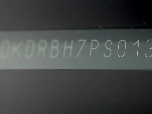 Used 2023 Toyota Highlander XLE image 27